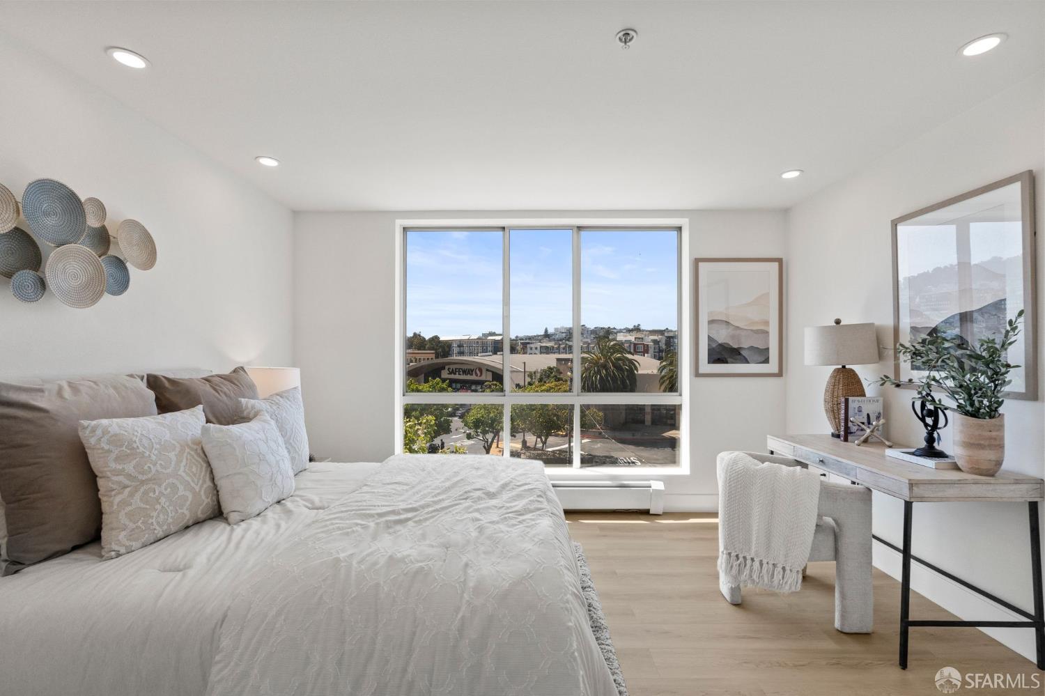 2027 Market Street # 7