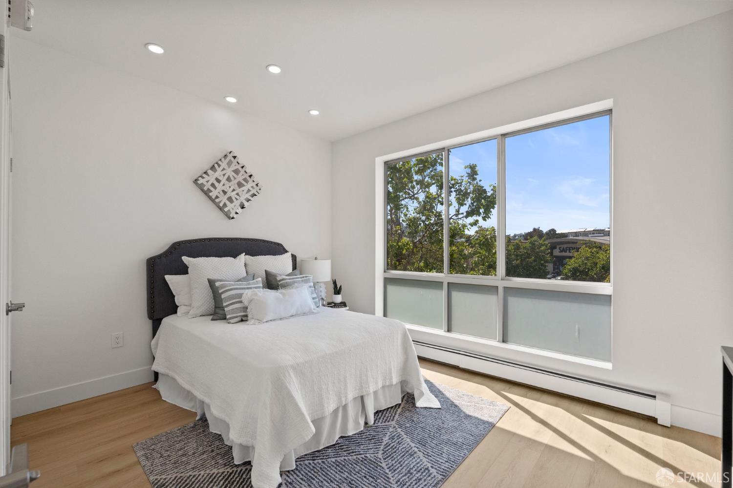 2027 Market Street # 7