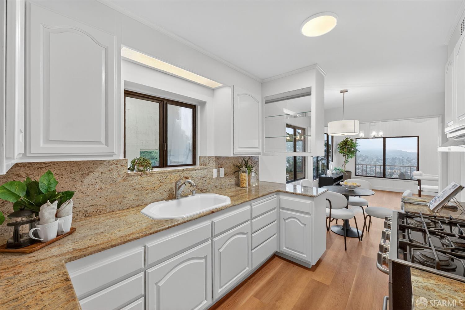 72 Cresta Vista Drive, San Francisco