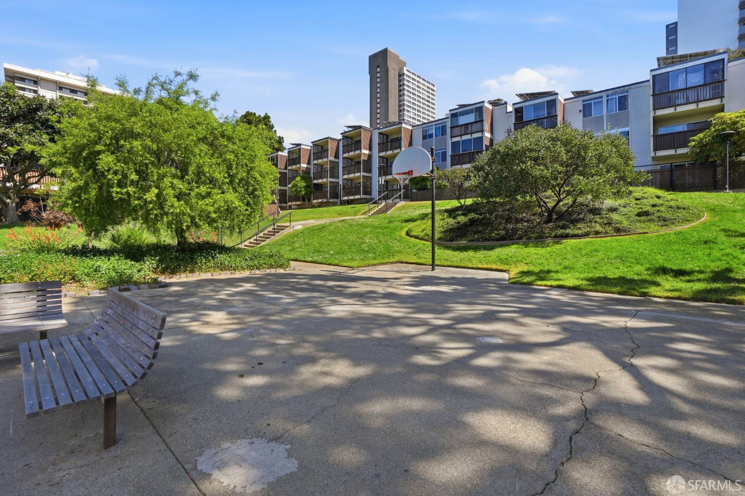 35 Lottie Bennett Lane # 4