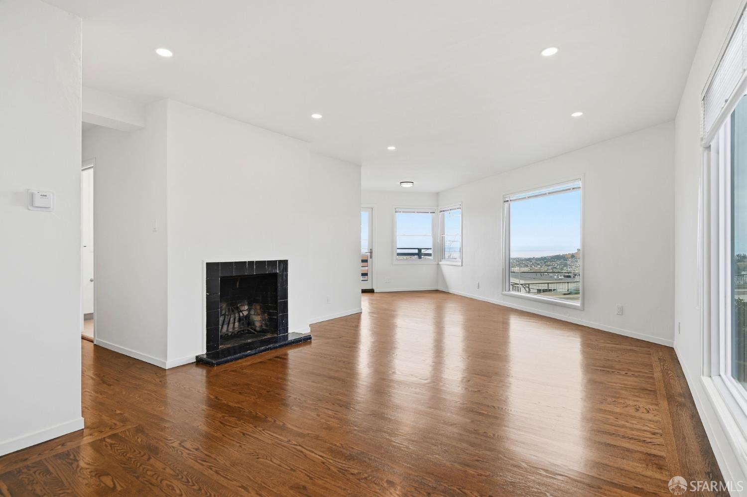 955 Corbett Avenue # 6