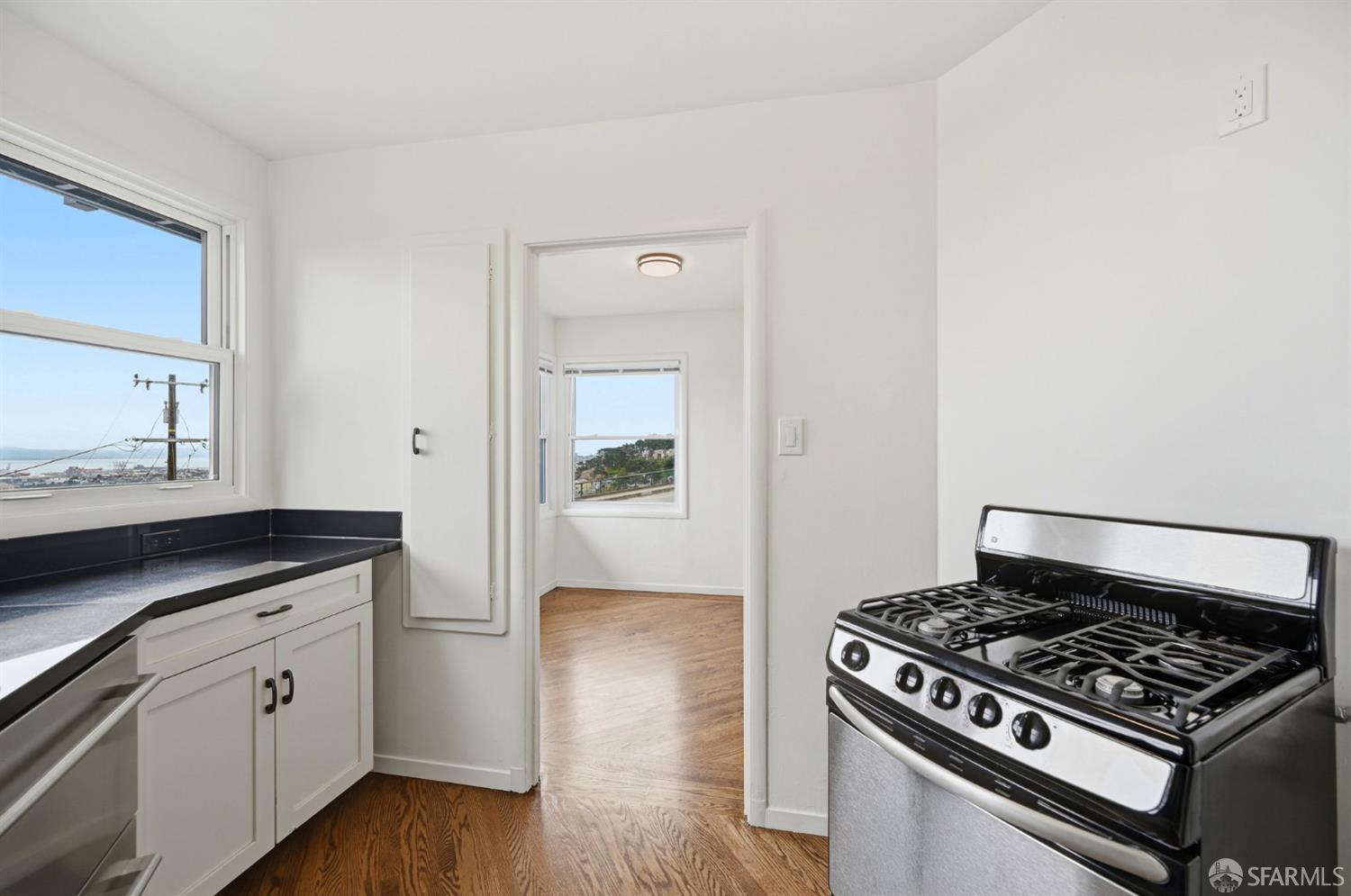955 Corbett Avenue # 6