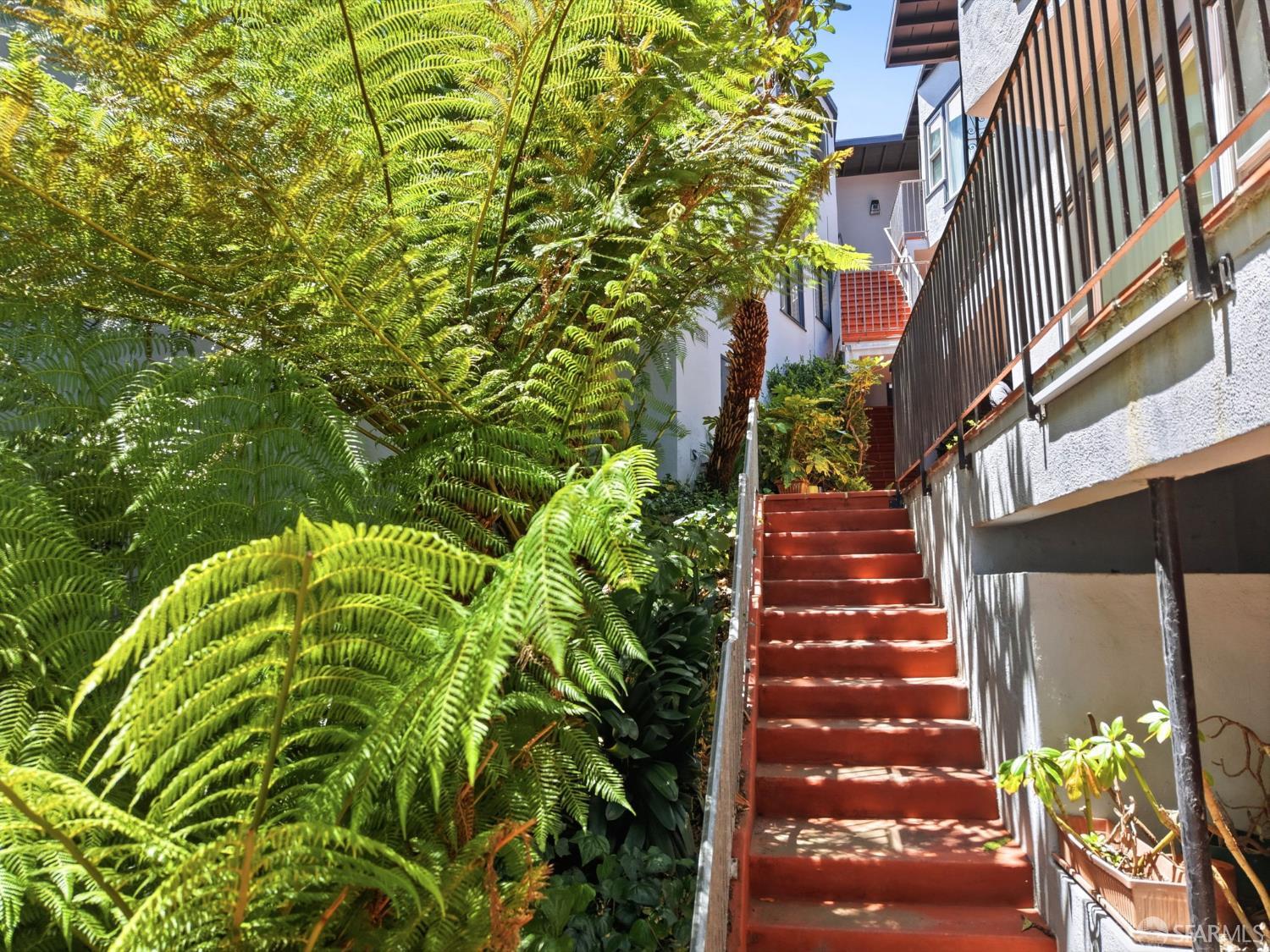 955 Corbett Avenue # 6