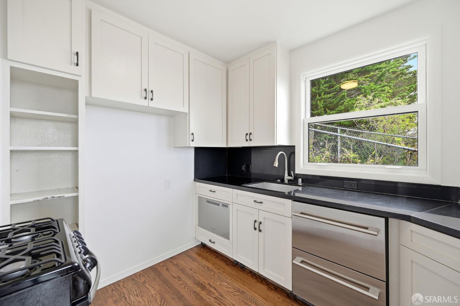 955 Corbett Avenue # 6