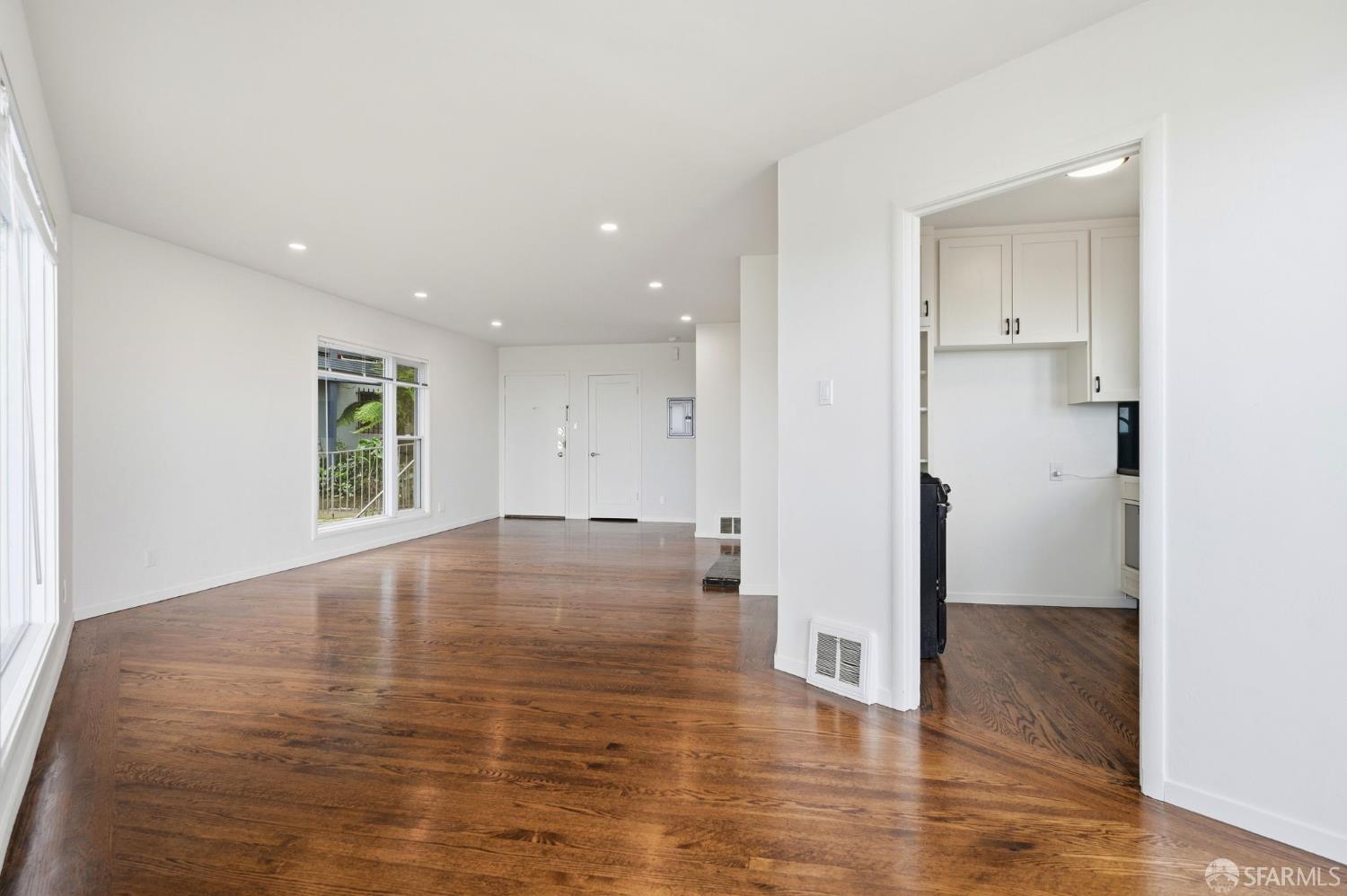955 Corbett Avenue # 6