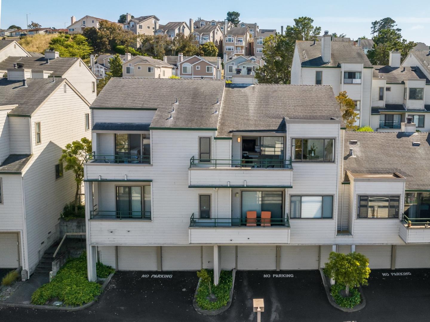 55 Appian Way Unit: C