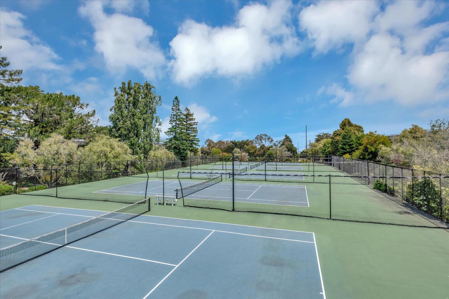 6348 Shelter Creek LN