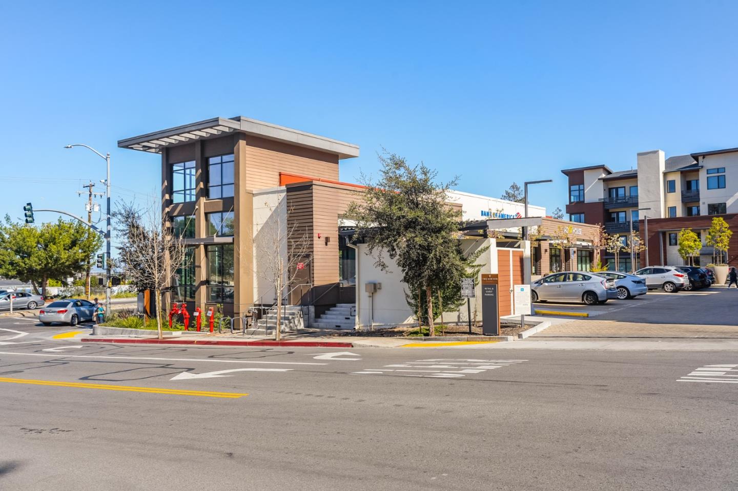 400 El Camino Real 402