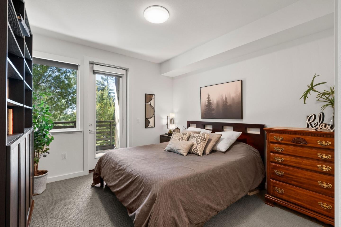 400 El Camino Real 402