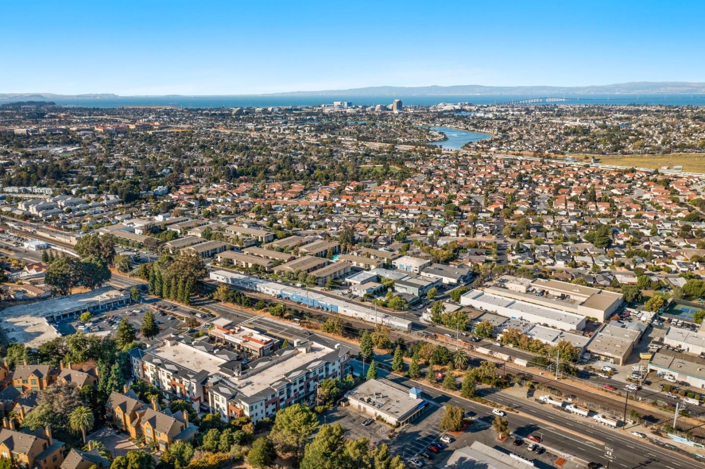 400 El Camino Real 402