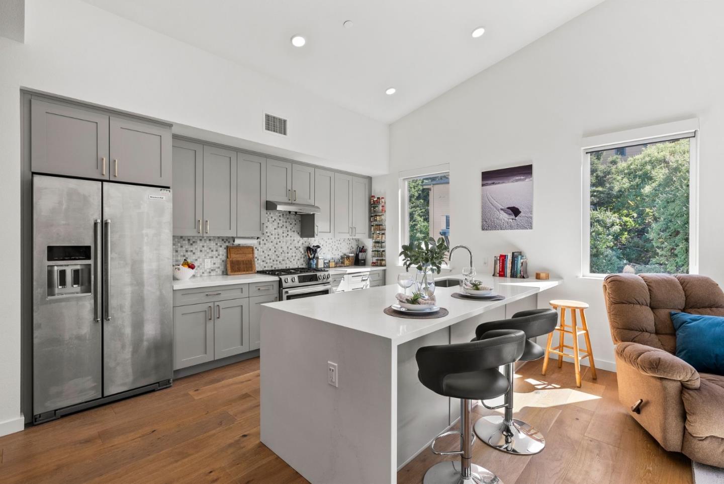 400 El Camino Real 402