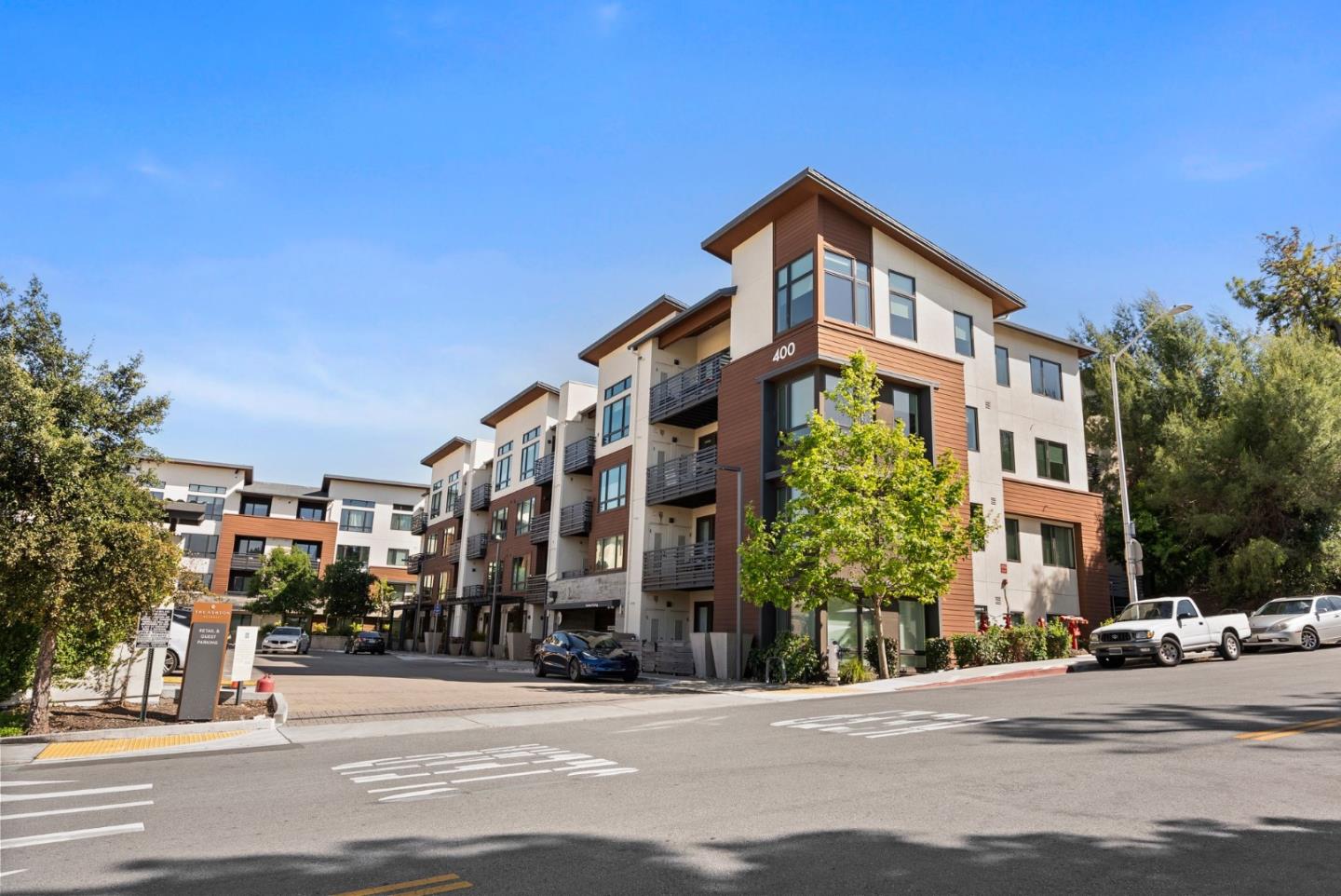 400 El Camino Real 402