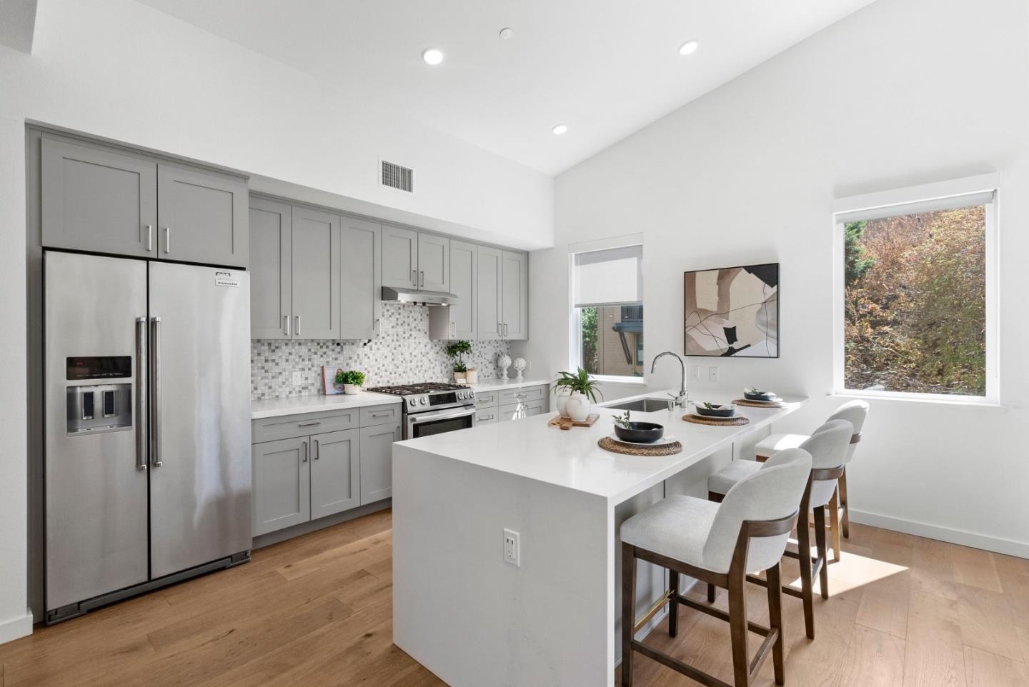 400 El Camino Real 402