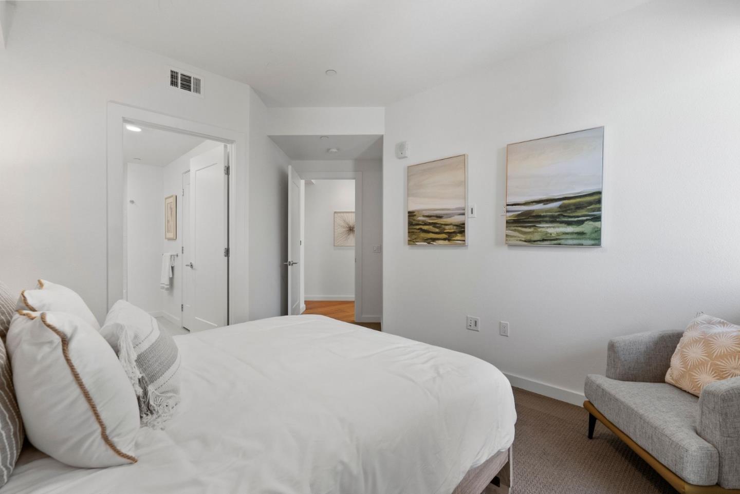 400 El Camino Real 402