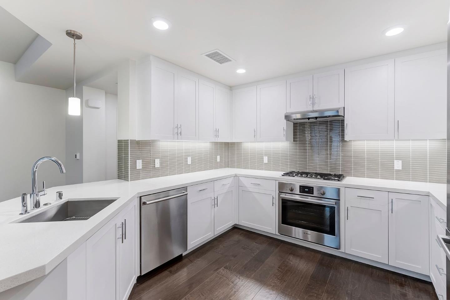 657 Walnut ST 339