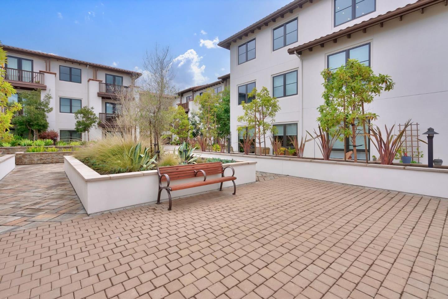 657 Walnut ST 339