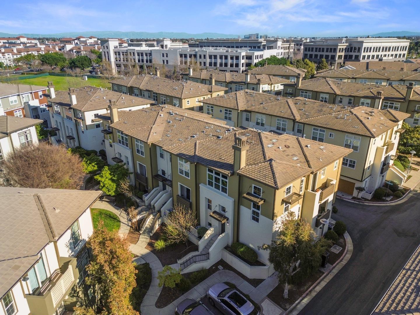 467 Landeros DR