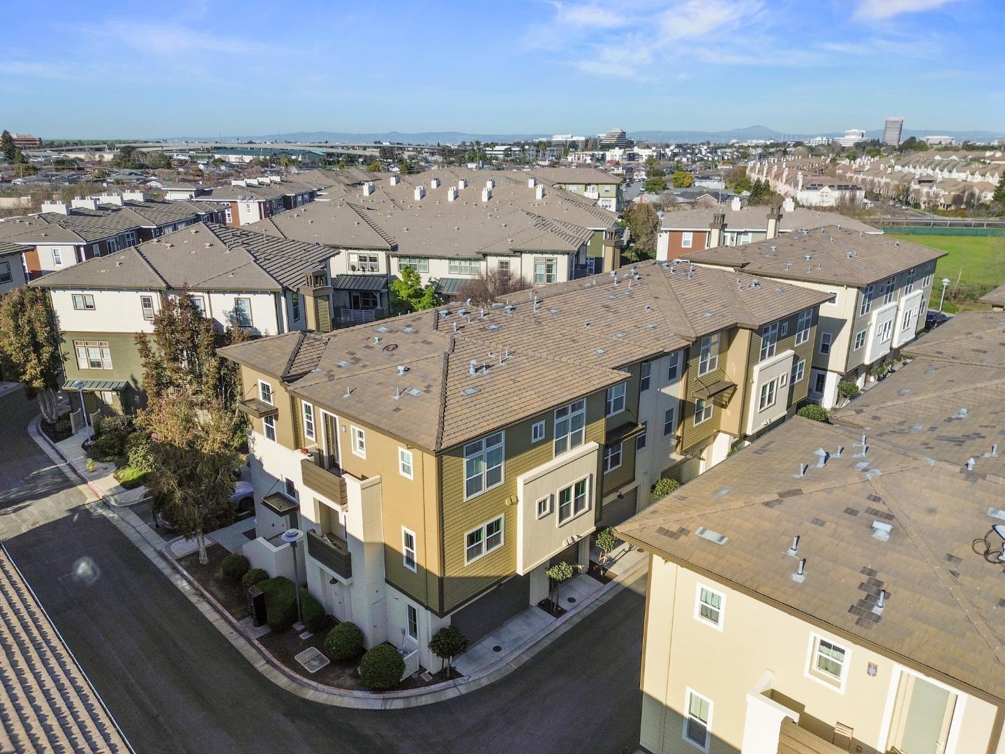 467 Landeros DR