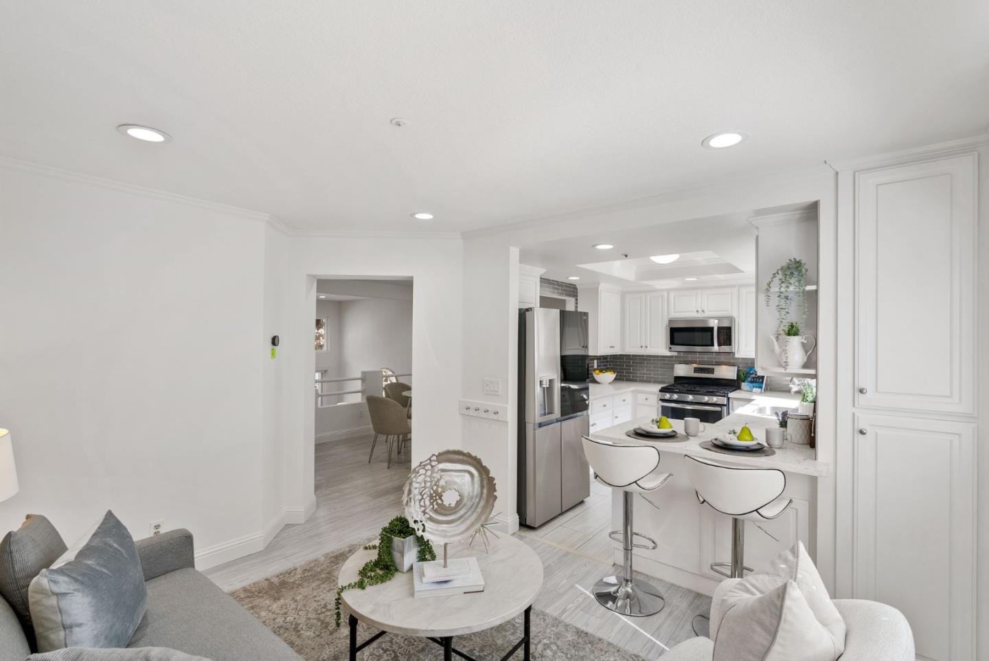 130 Cityhomes LN