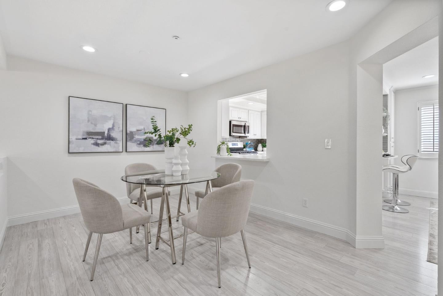 130 Cityhomes LN