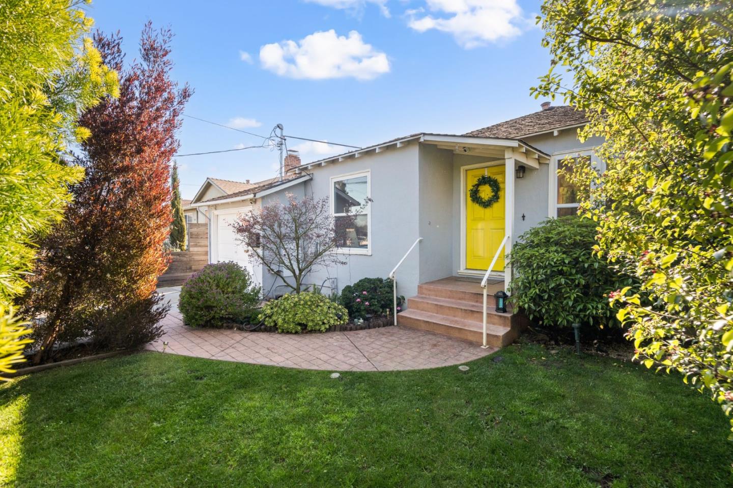 1008 Indian AVE