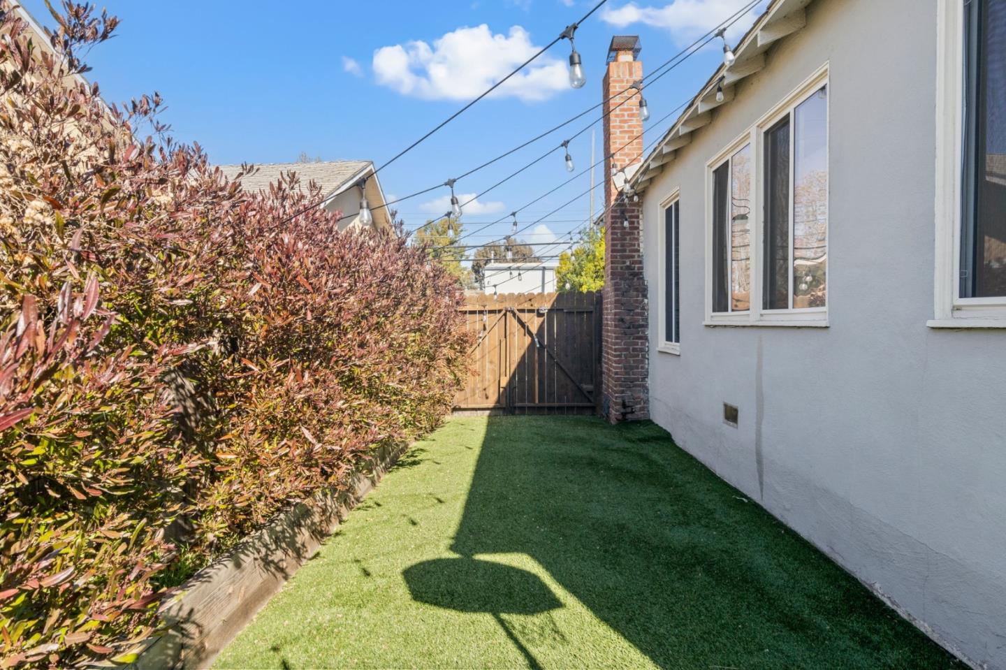 1008 Indian AVE