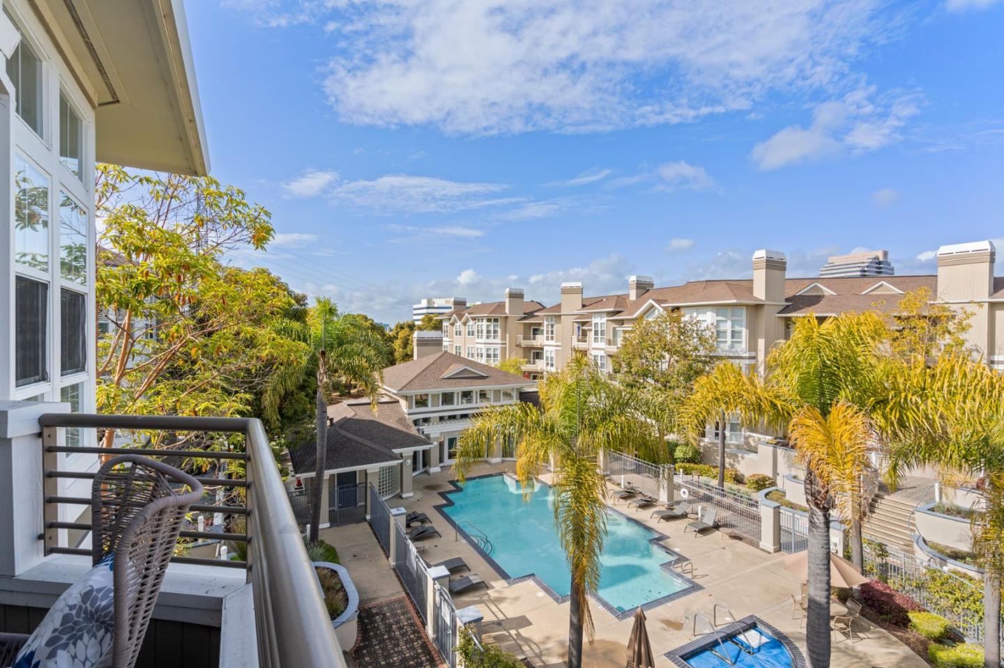 860 Meridian Bay LN 323