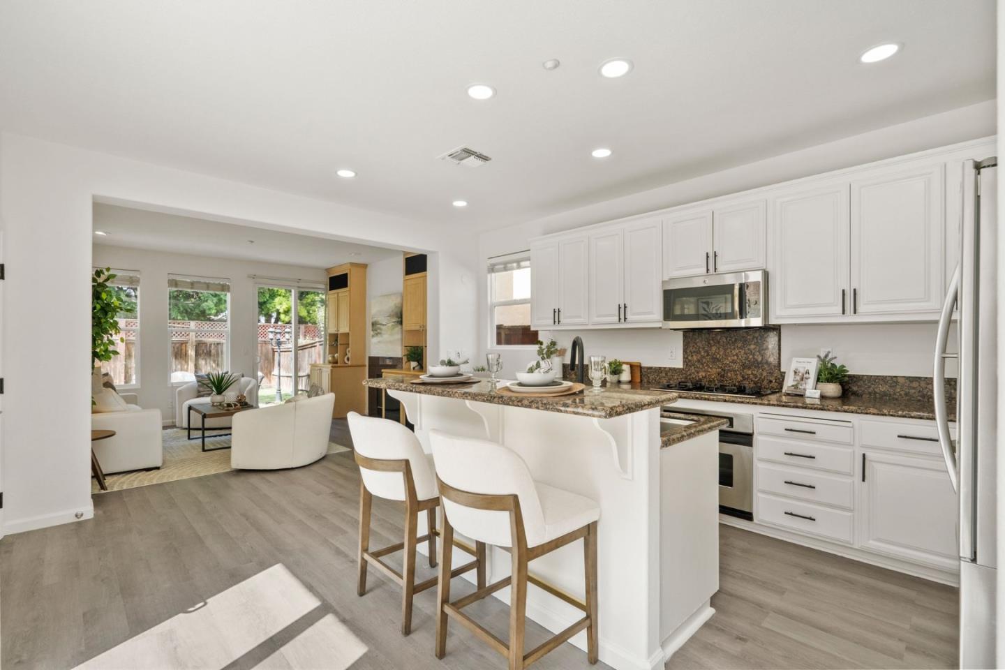 1133 Wayne WAY