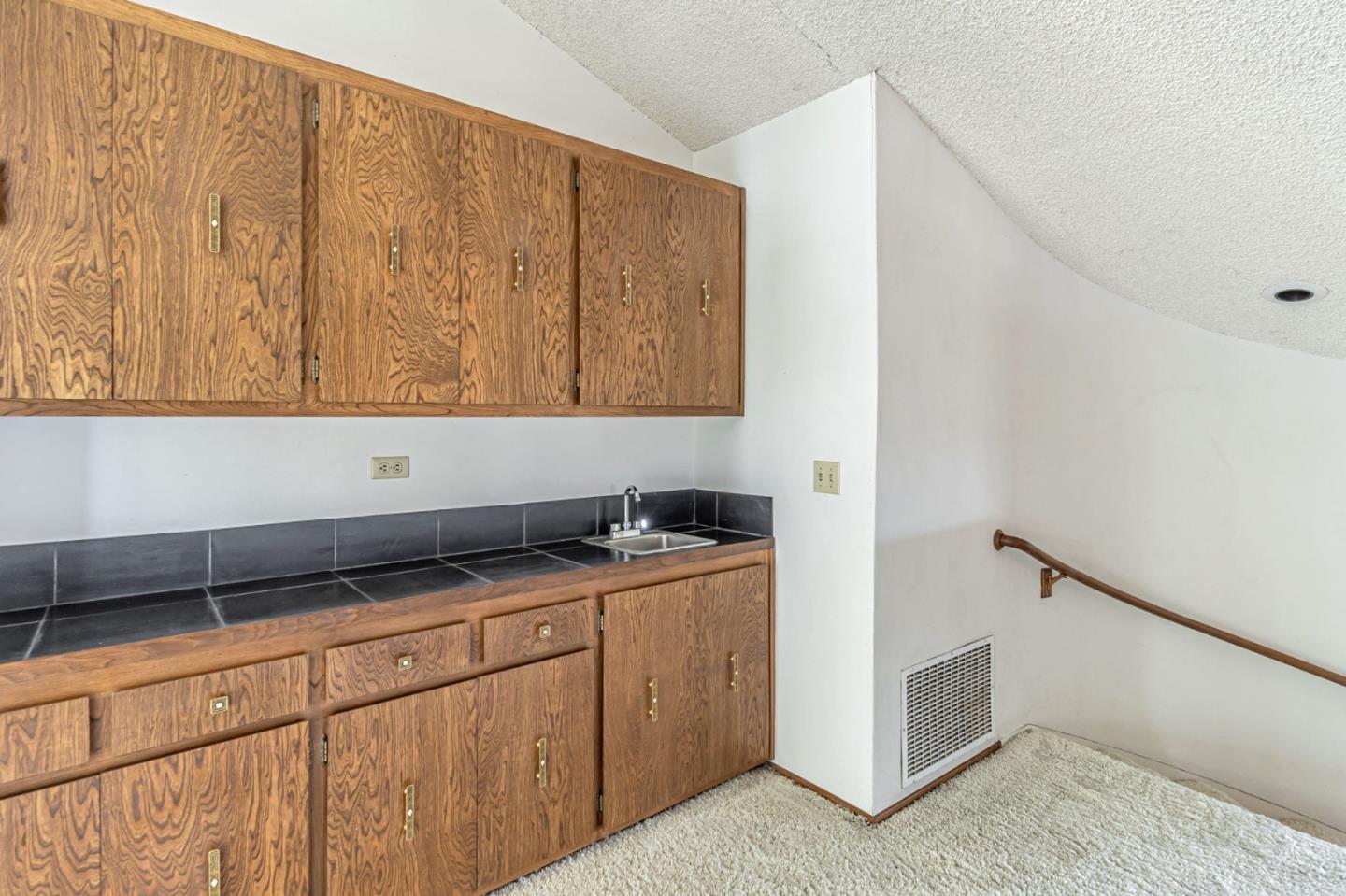 951 Laurel Glen DR