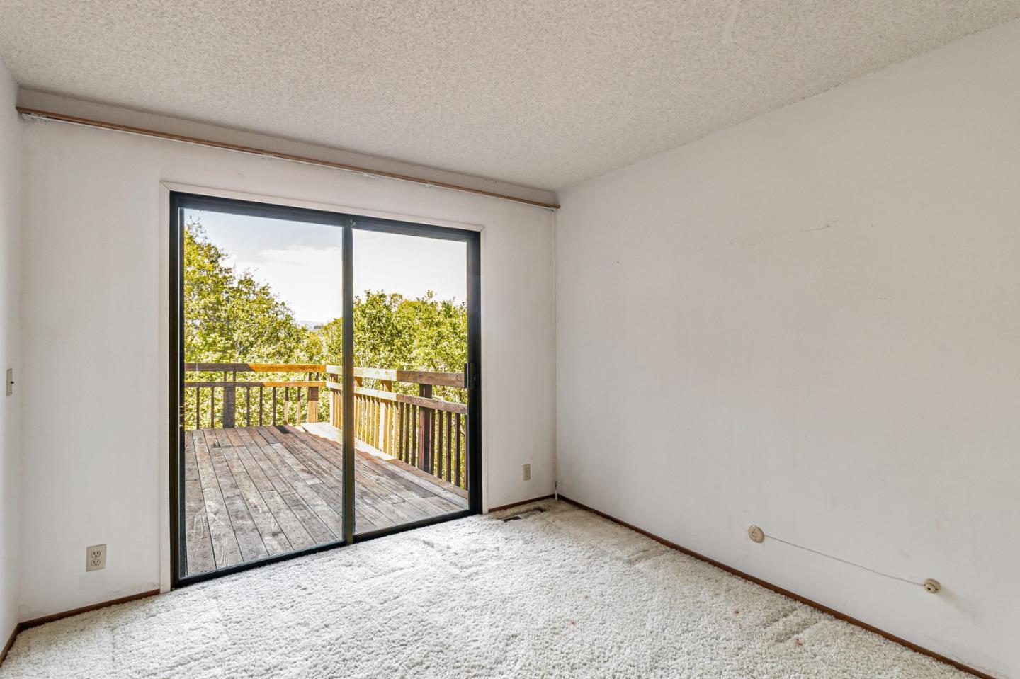 951 Laurel Glen DR
