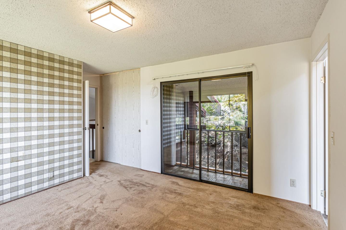 951 Laurel Glen DR