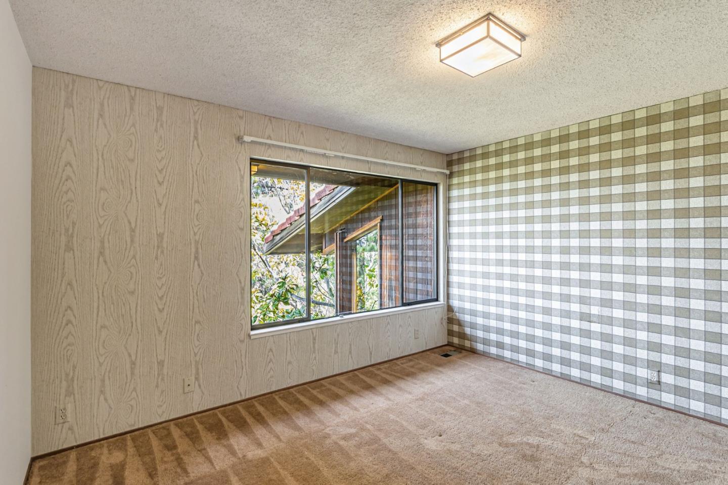 951 Laurel Glen DR