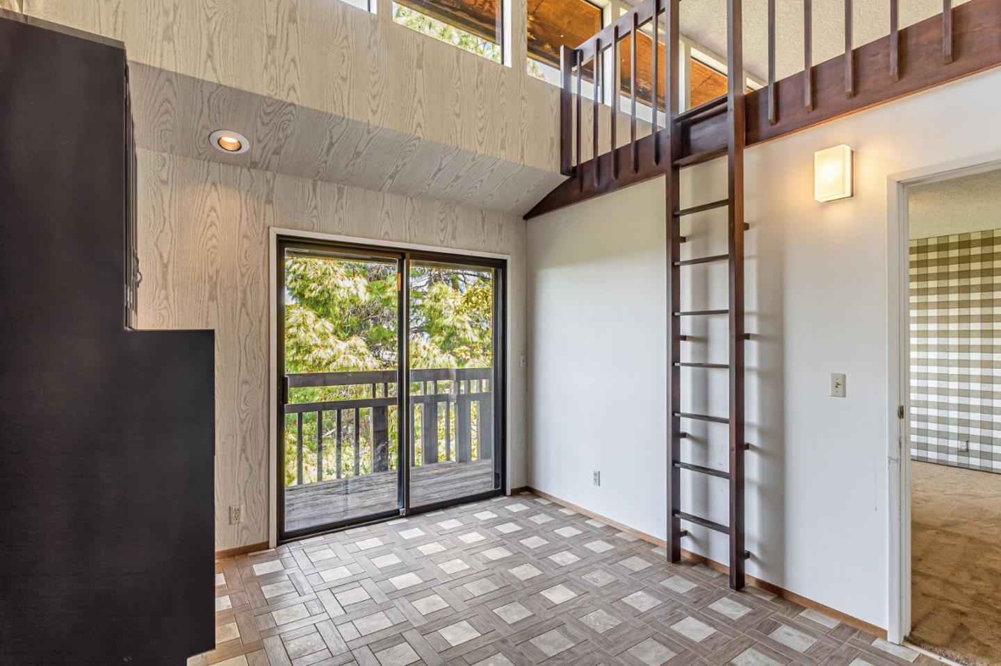 951 Laurel Glen DR