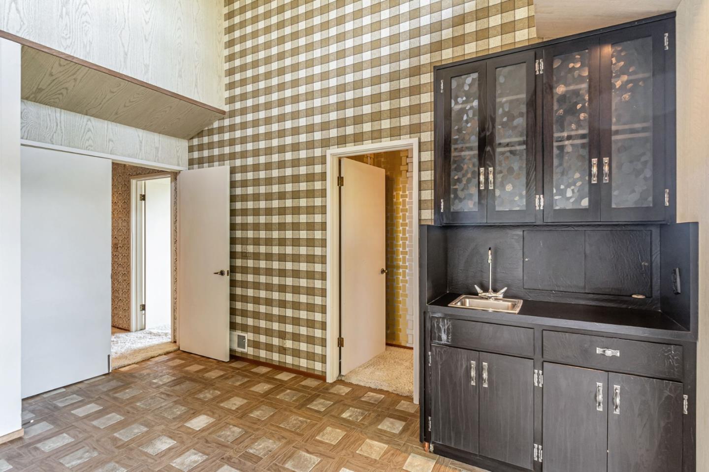 951 Laurel Glen DR