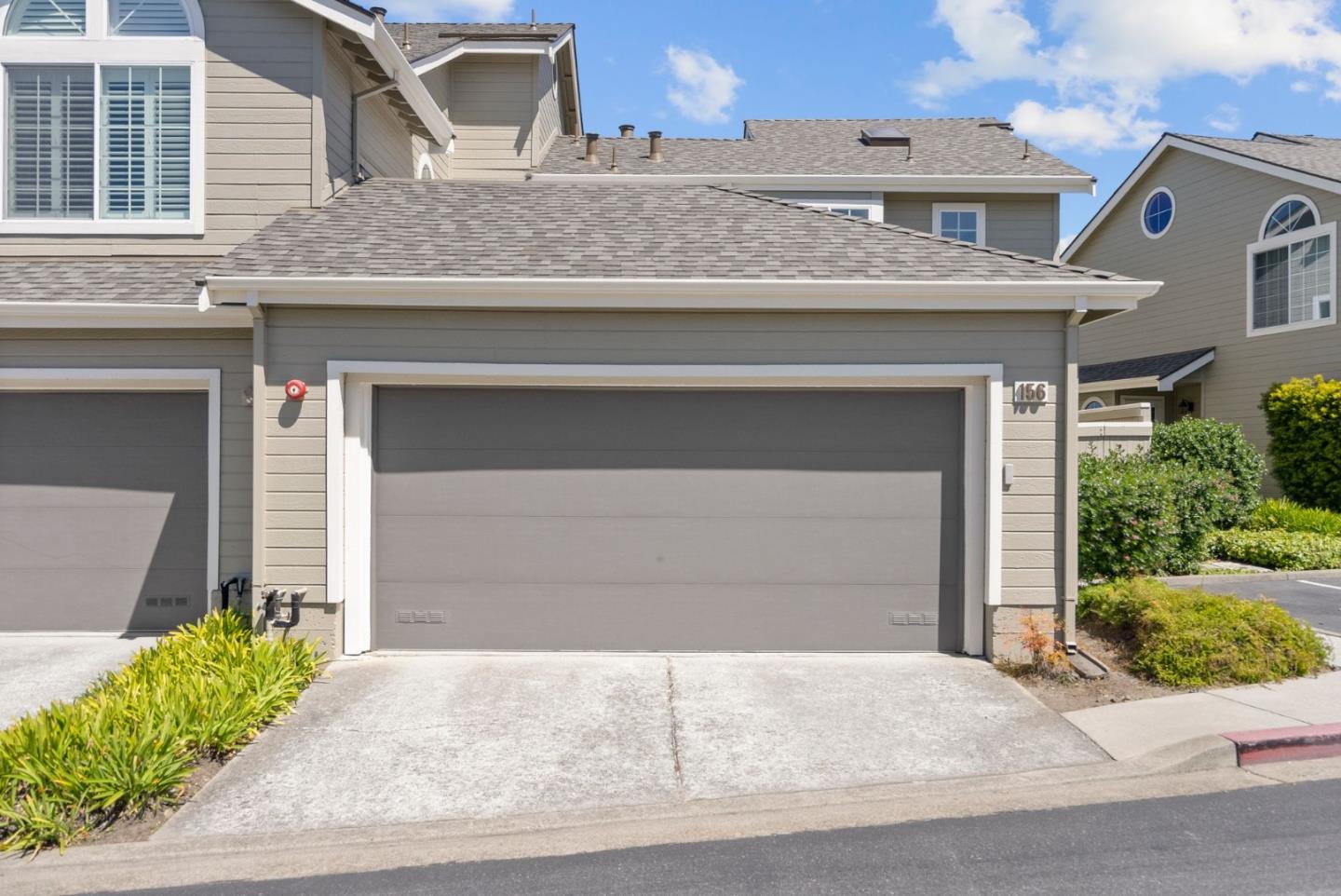 156 Treeview DR