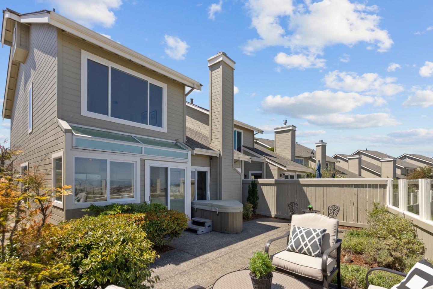 156 Treeview DR