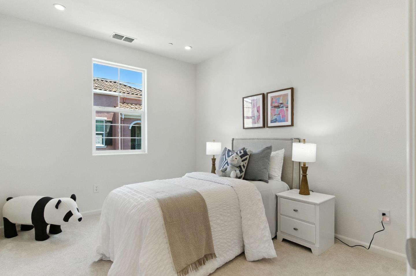 39855 Pelton Terrace