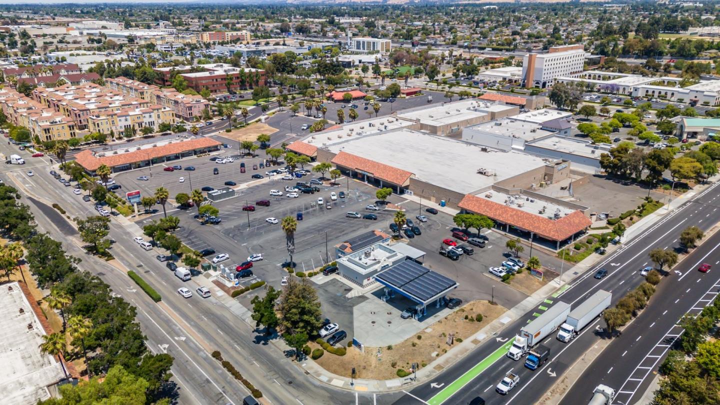 39855 Pelton Terrace