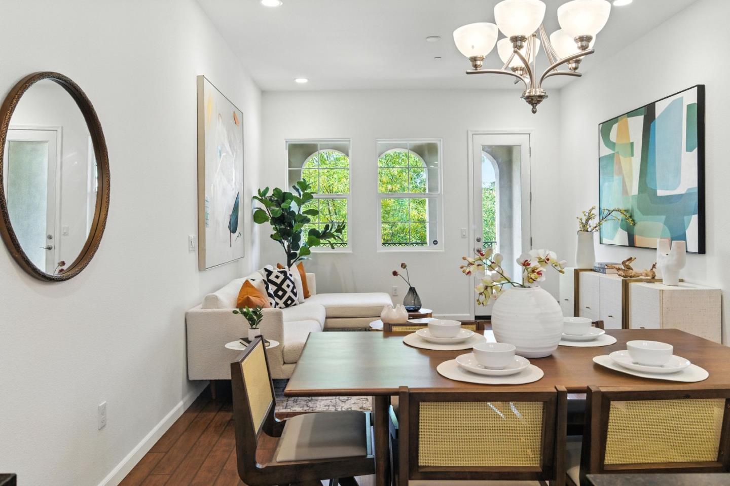 39855 Pelton Terrace