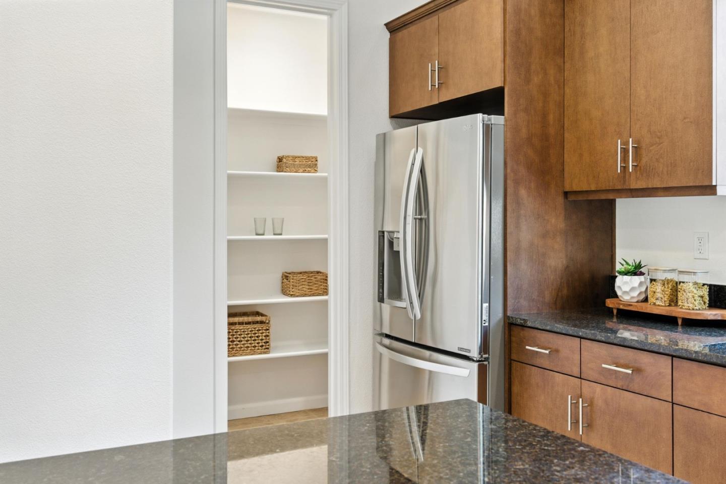 39855 Pelton Terrace