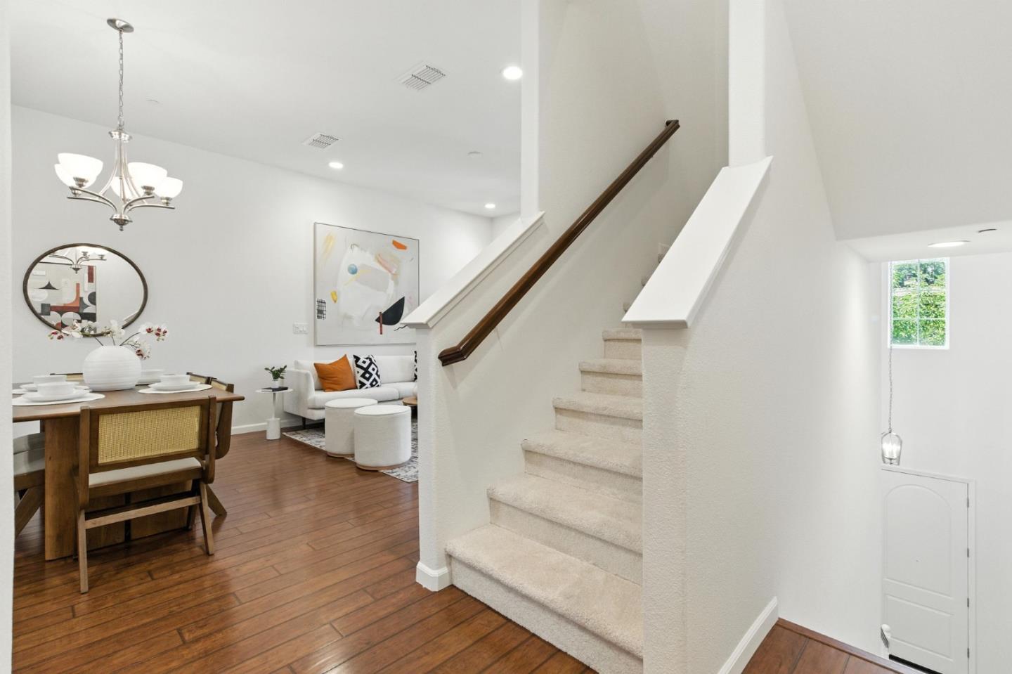 39855 Pelton Terrace