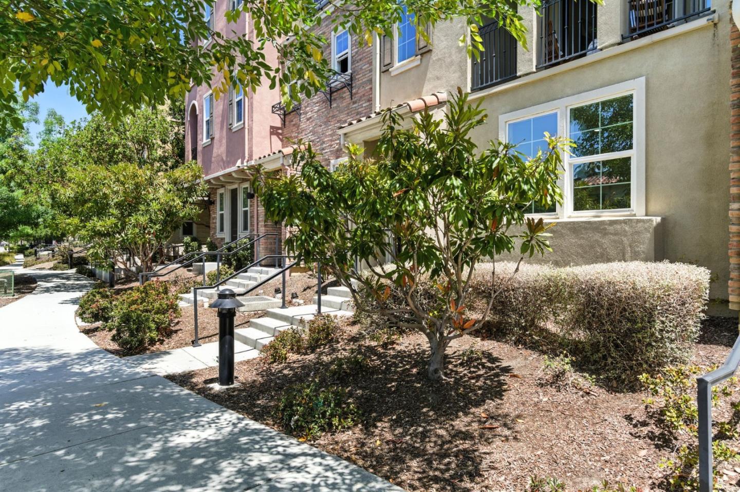 39855 Pelton Terrace