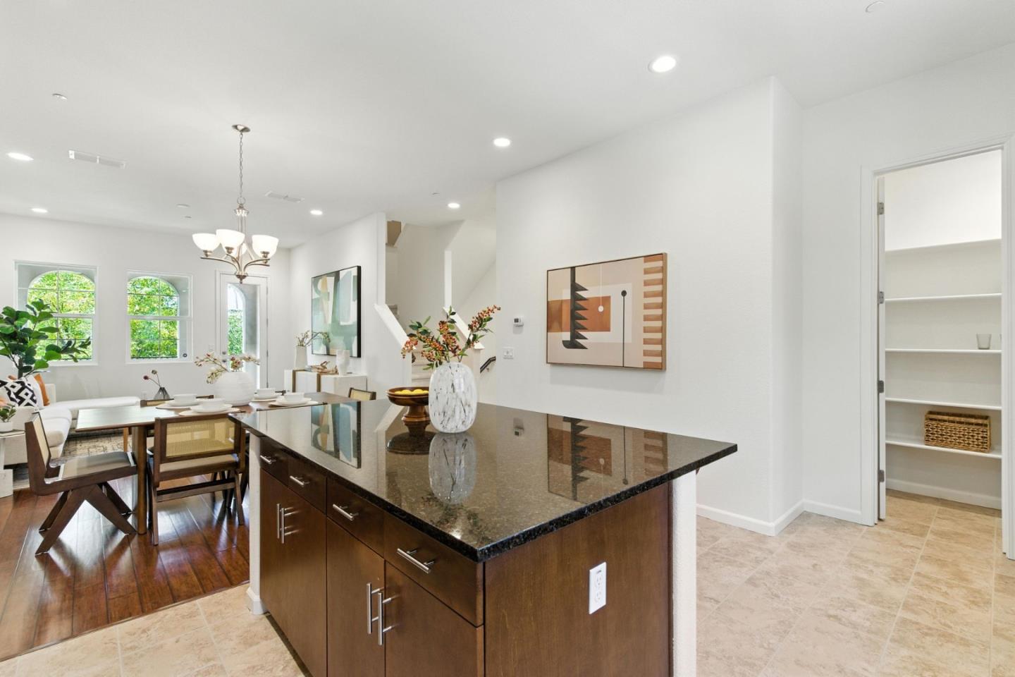 39855 Pelton Terrace