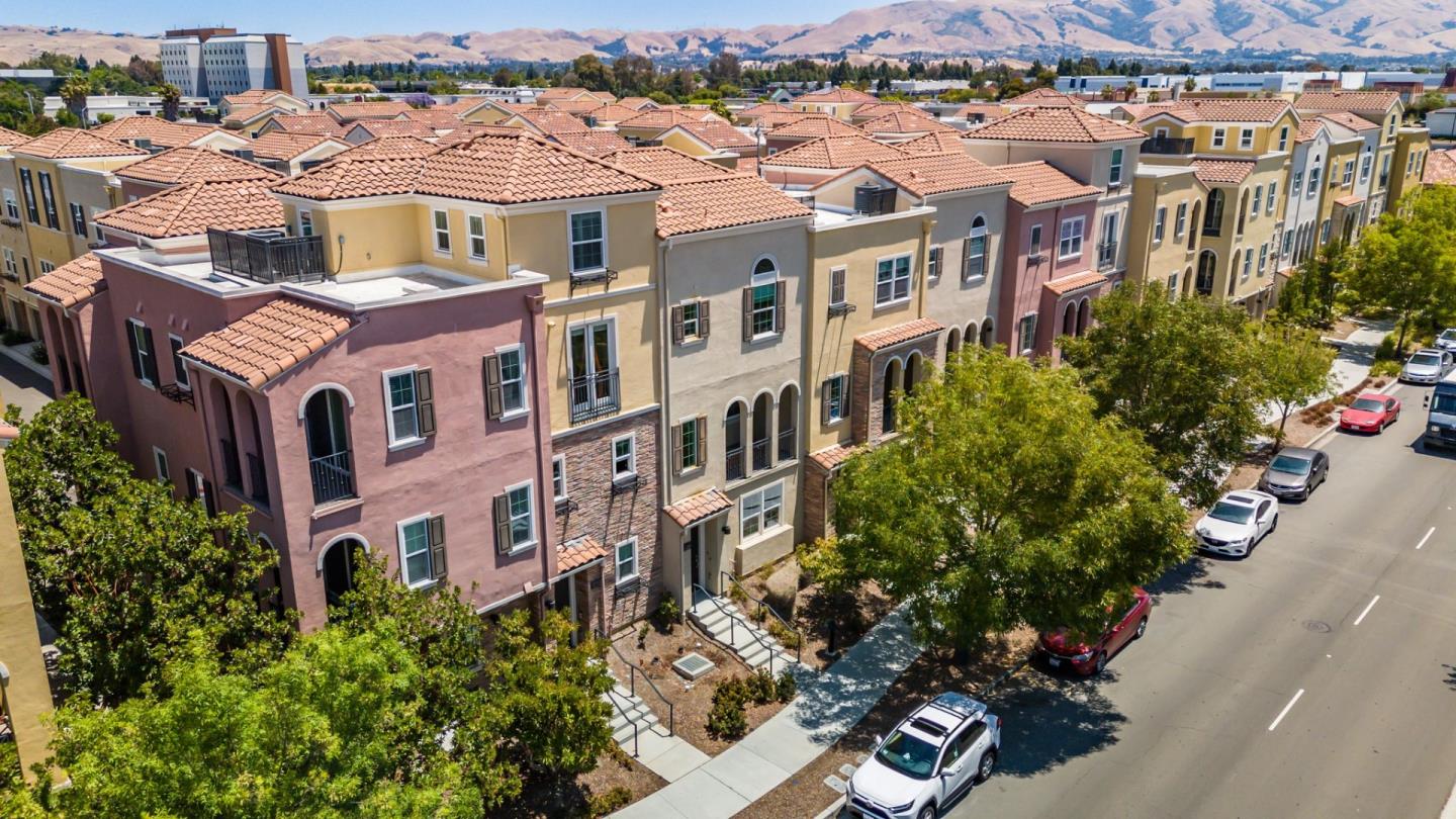 39855 Pelton Terrace