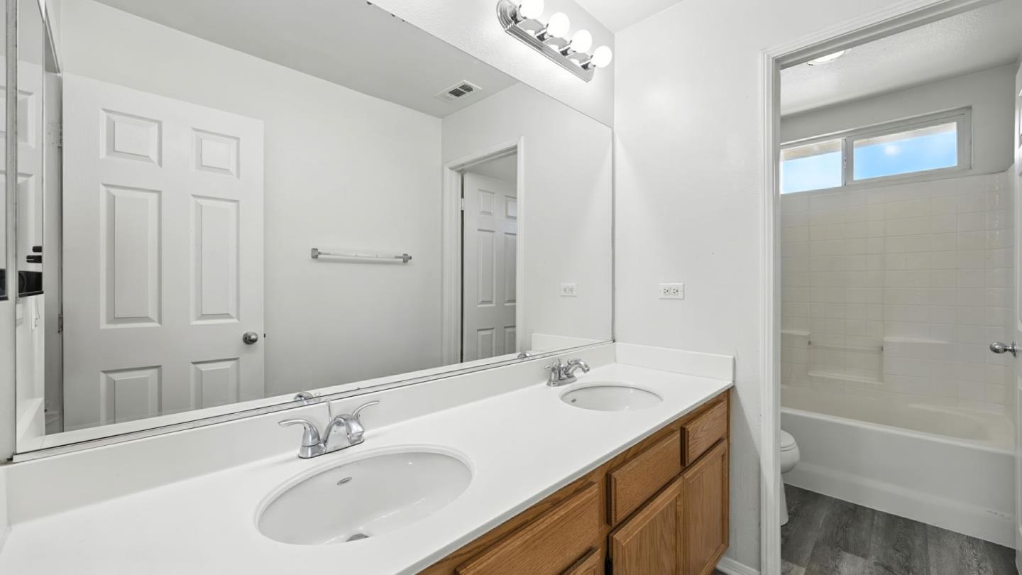 1553 Coldridge Circle