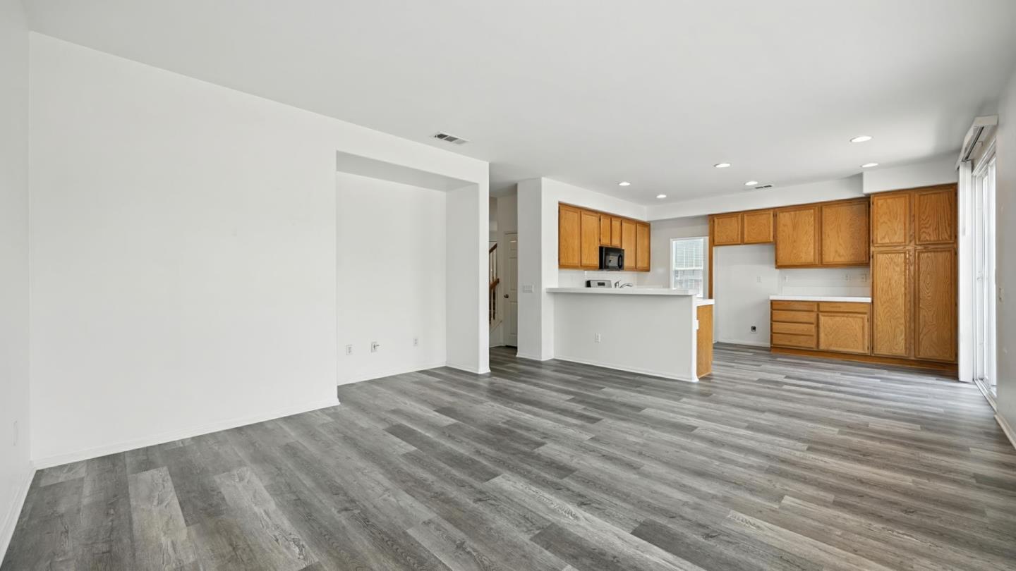 1553 Coldridge Circle