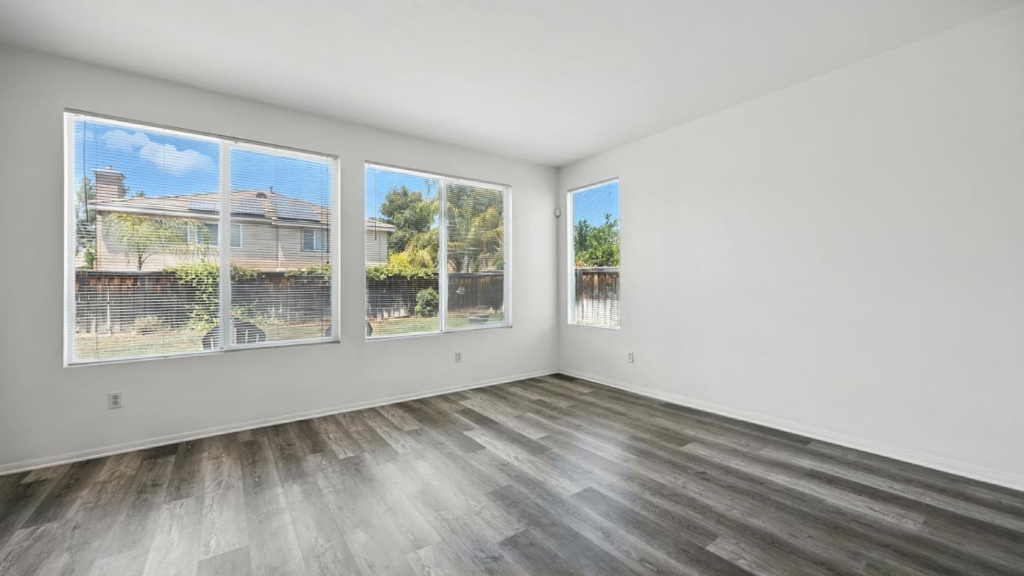 1553 Coldridge Circle