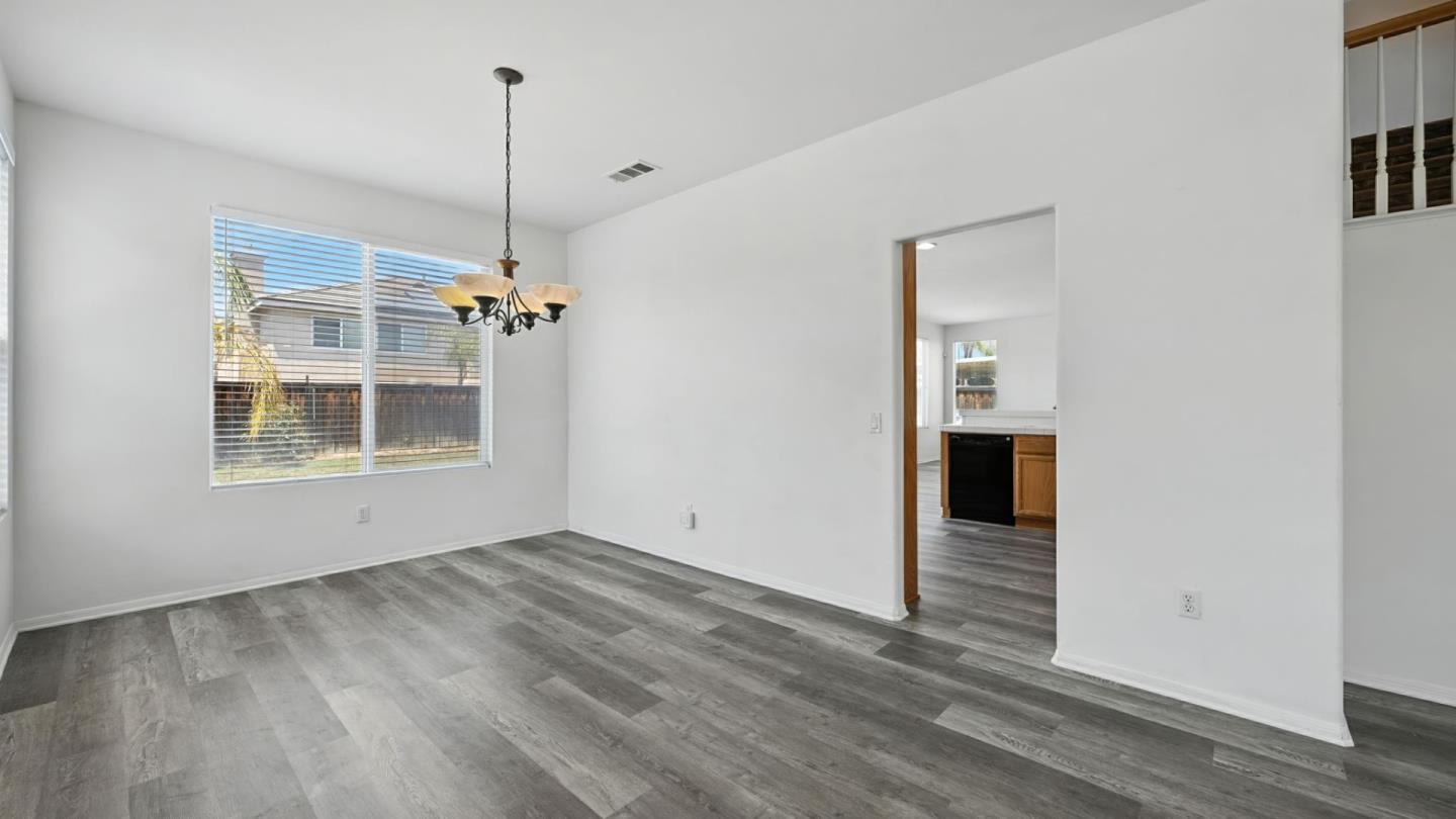 1553 Coldridge Circle