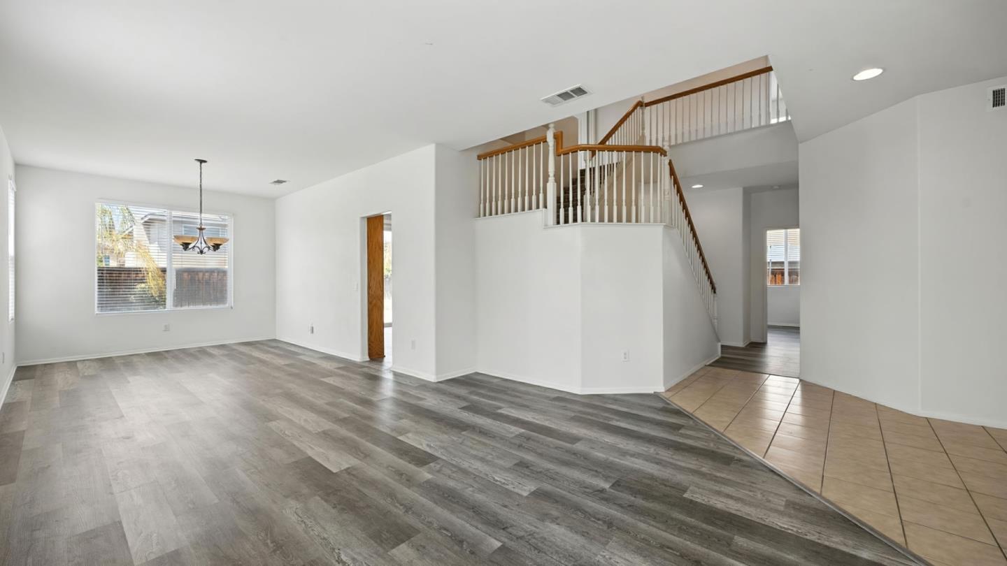 1553 Coldridge Circle