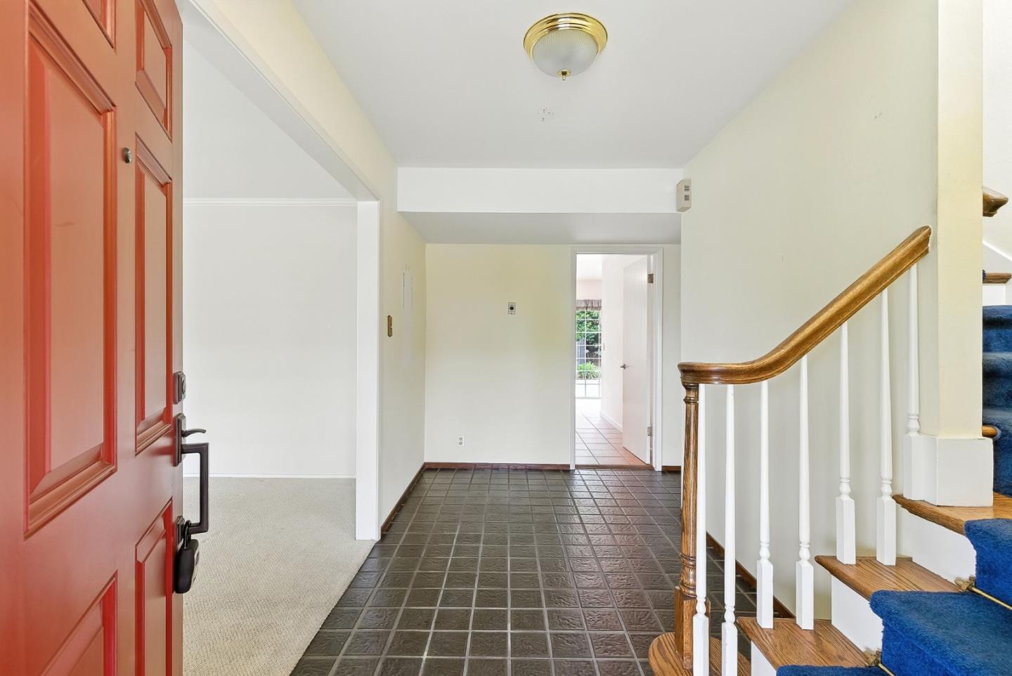 1675 Escalante Way